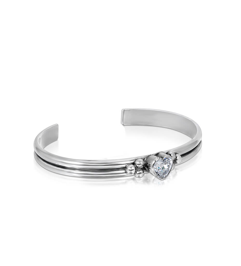 HEART SINGLE STONE CUFF