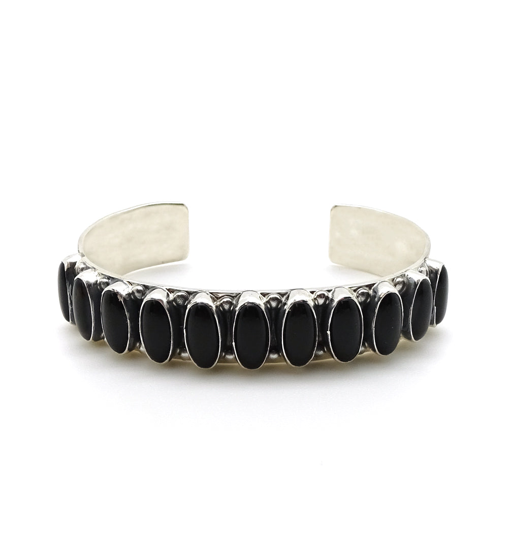 ONYX LONG OVAL ROW CUFF