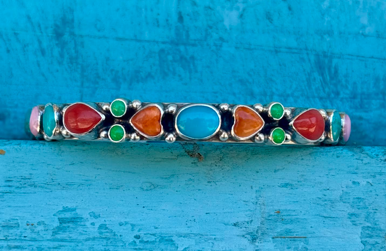 MULTI HEART ROW CUFF