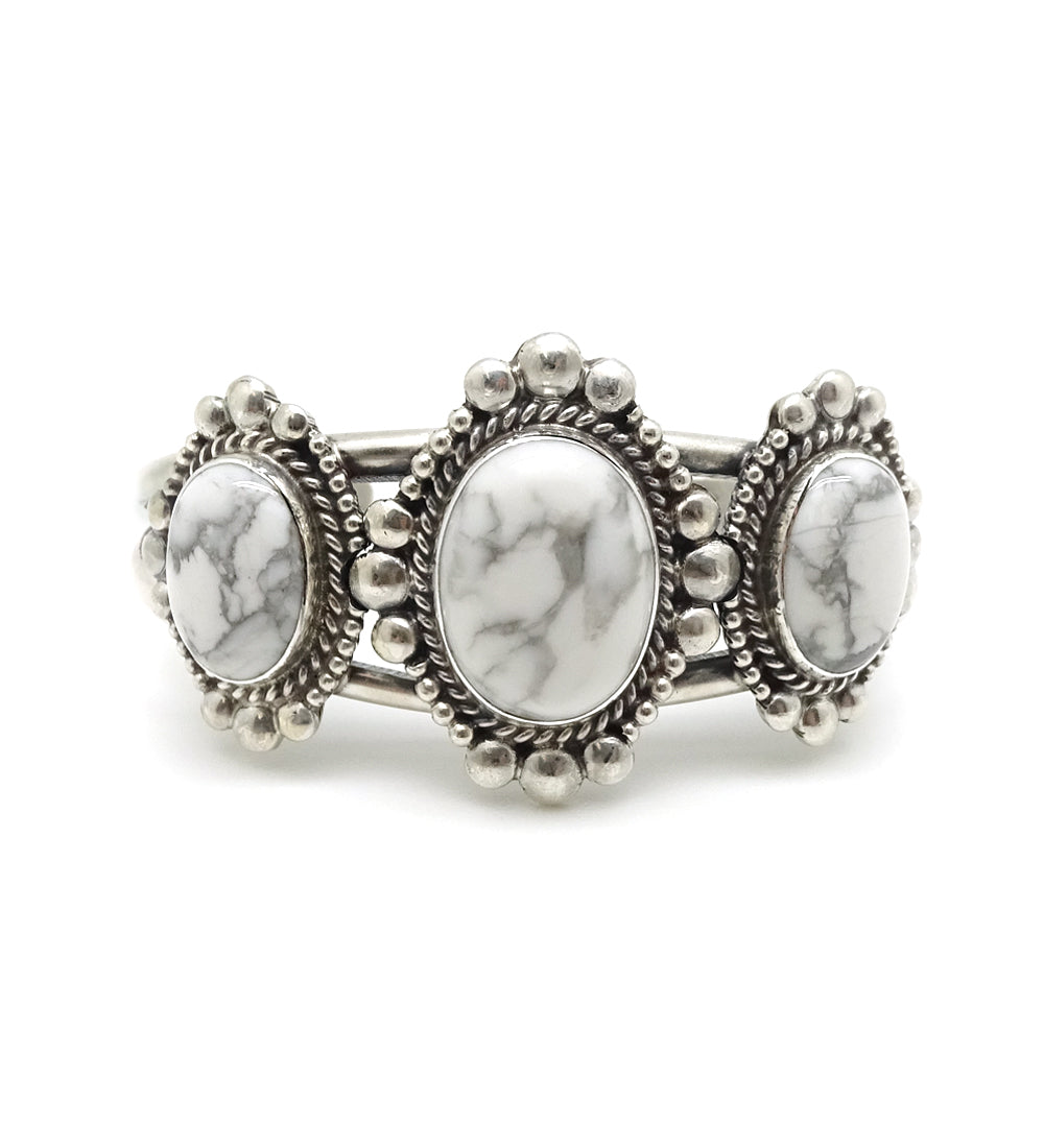 3 STONE HOWLITE CUFF