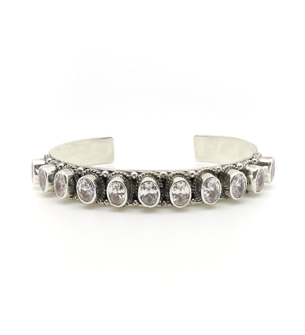 TWISTED WIRE NOTRTH STAR CUFF