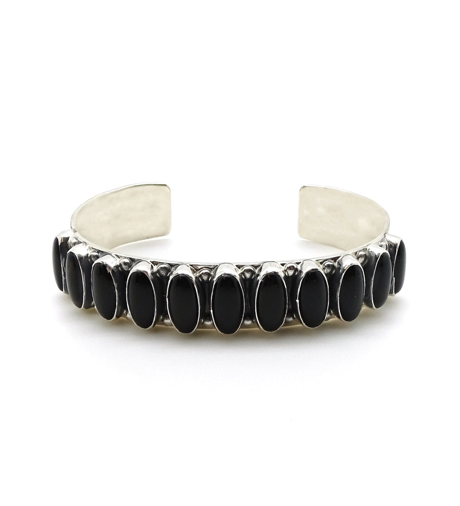 ONYX LONG OVAL ROW CUFF