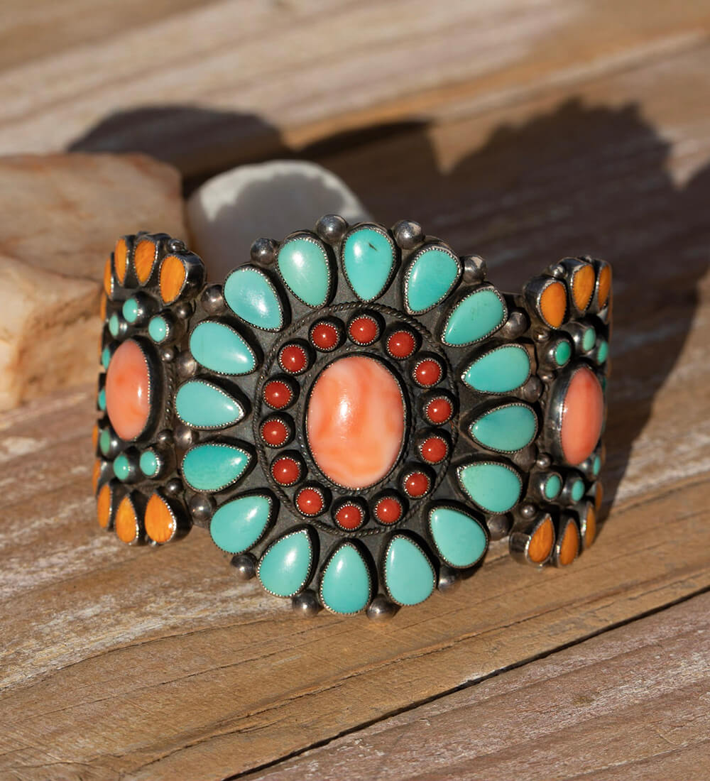 PINK CORAL MULTI DAISY CUFF